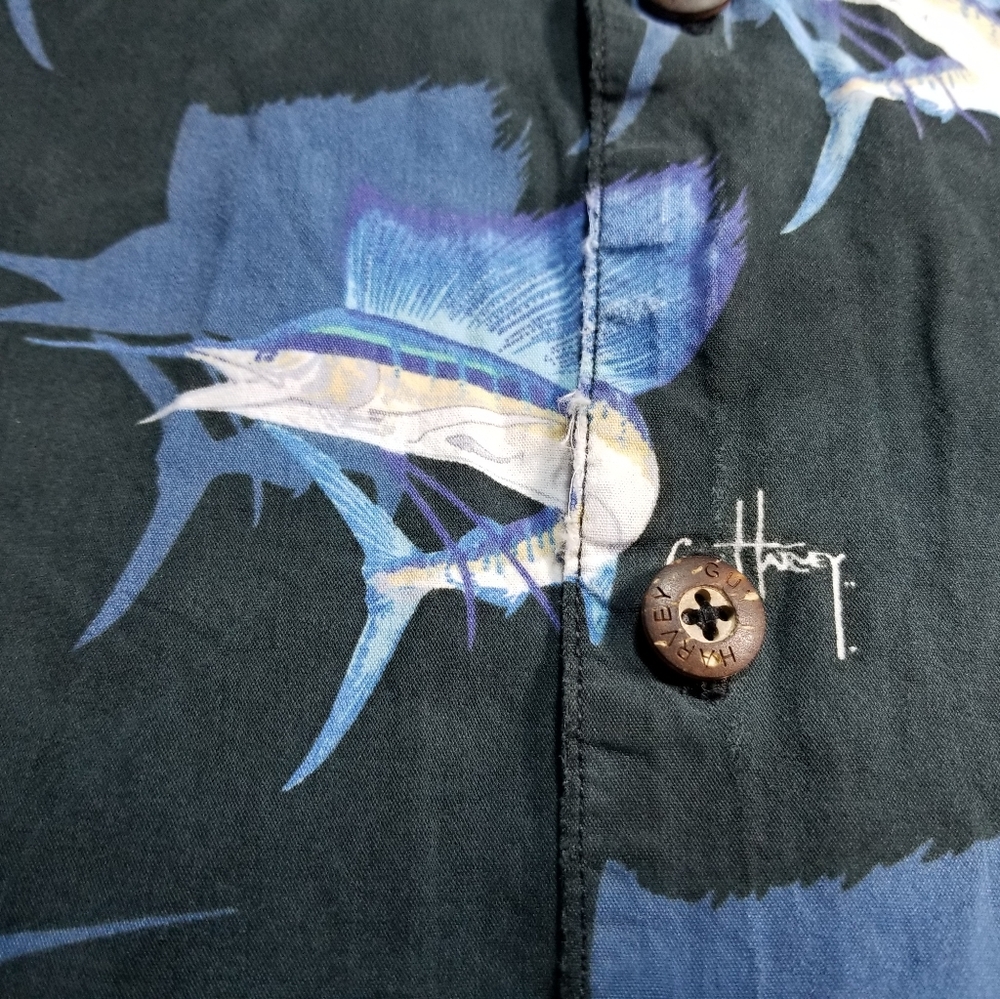 Button Up - Picture 4 of 5